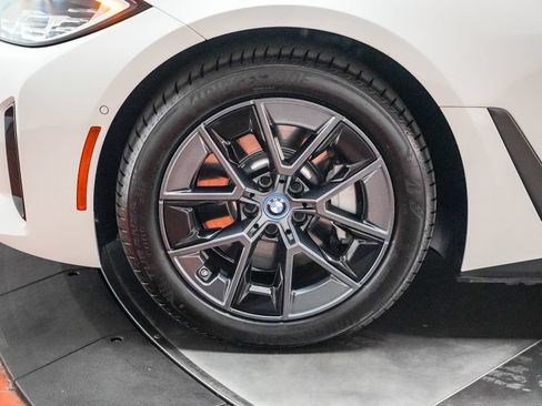 Used 2023 BMW i4 eDrive35 w/ Premium Package RWD image 10