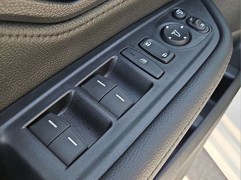 Used 2024 Honda Odyssey Elite image 16