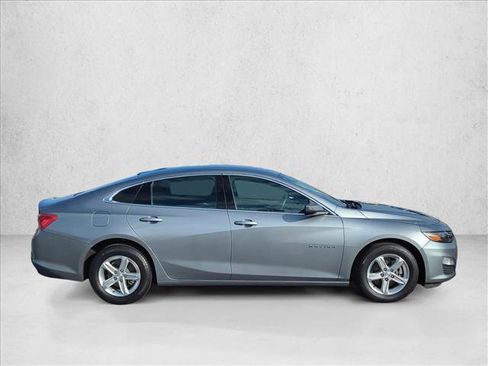 Used 2024 Chevrolet Malibu LS image 4
