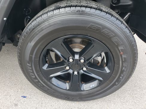 Used 2023 Jeep Wrangler Unlimited Sport image 28