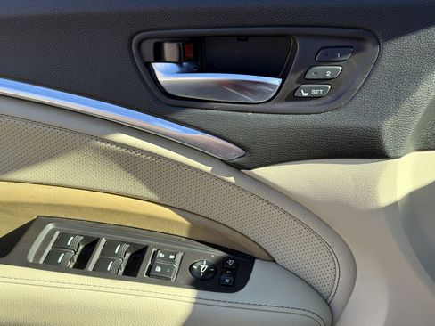 Used 2020 Acura MDX SH-AWD w/ Technology Package image 18