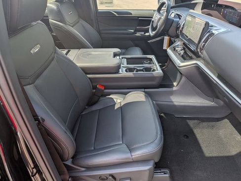 New 2026 Ford Expedition Max Platinum AWD/4WD image 24