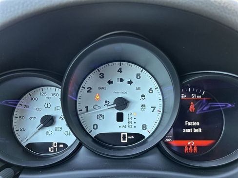 Certified 2025 Porsche Macan image 11