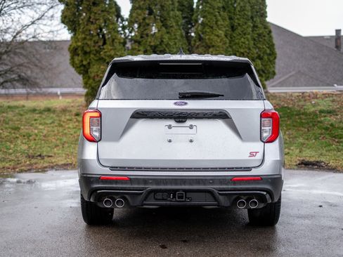 Used 2022 Ford Explorer ST w/ Equipment Group 401A image 6