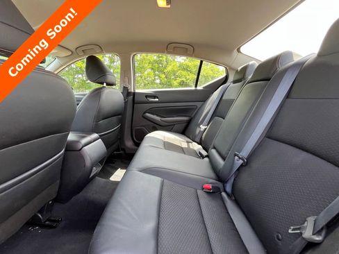 Used 2021 Nissan Altima 2.5 SR FWD image 5