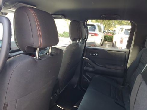 Used 2023 Nissan Frontier Pro-X w/ Pro Convenience Package image 11