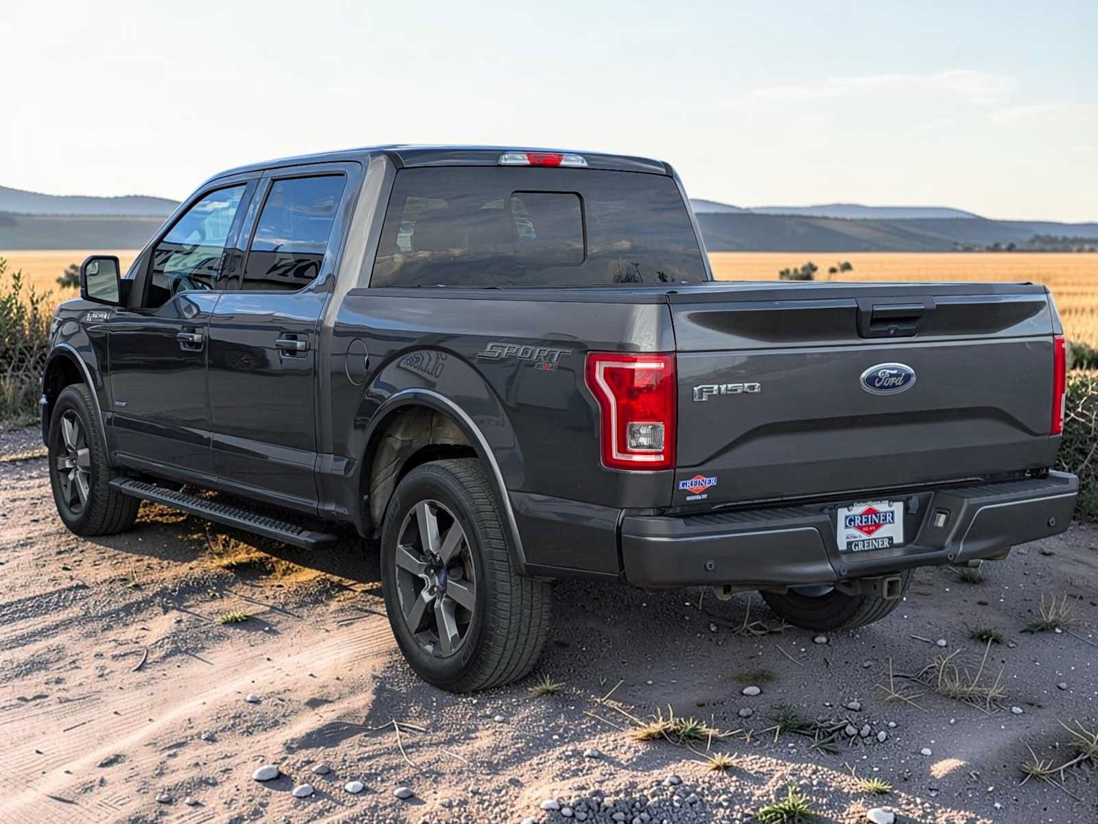 Used 2015 Ford F150 XLT w/ Equipment Group 302A Luxury AWD/4WD image 4