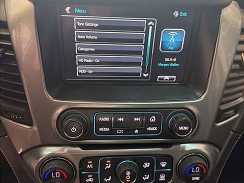 Used 2018 Chevrolet Suburban LT AWD/4WD image 15
