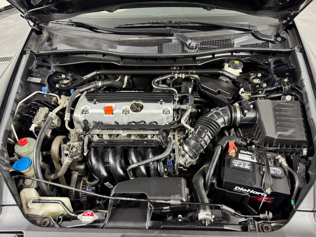 Used 2011 Honda Accord EX-L image 25
