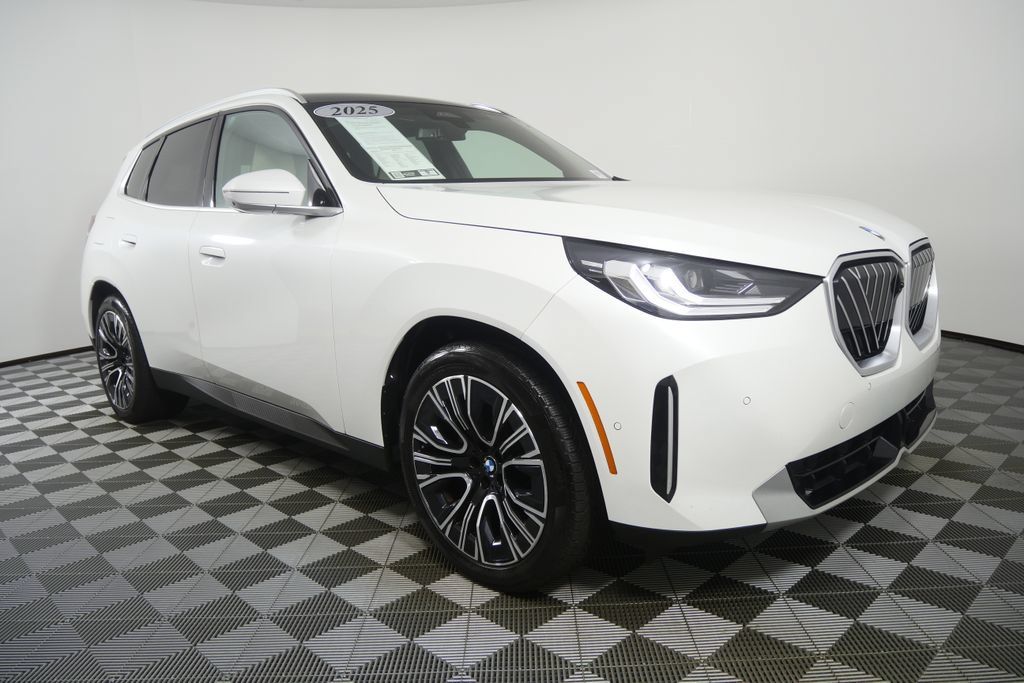 Certified 2025 BMW X3 xDrive30i AWD/4WD image 2