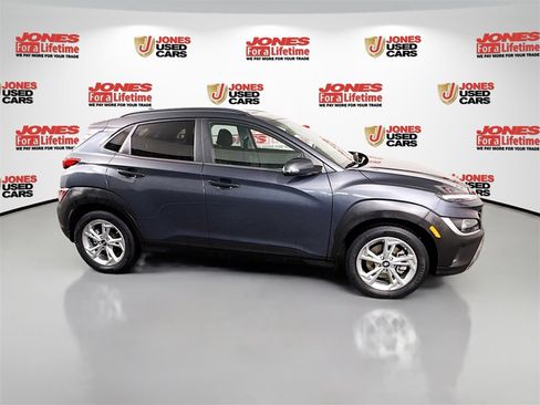 Certified 2022 Hyundai Kona SEL w/ Convenience Package image 18