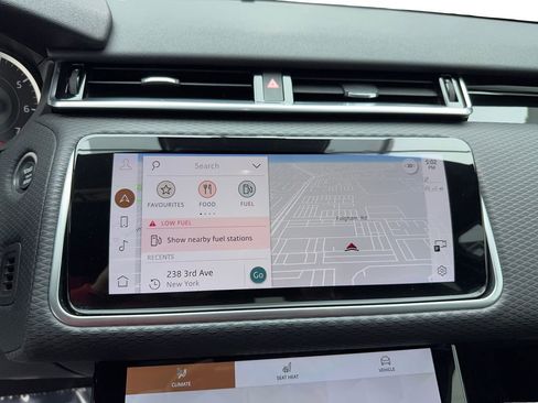 Used 2023 Land Rover Range Rover Velar R-Dynamic S image 27