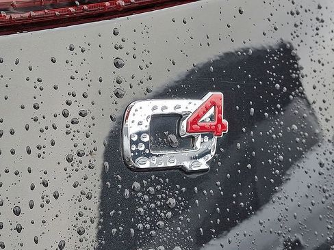 Used 2022 Alfa Romeo Stelvio Sprint image 31