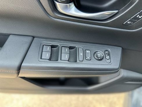 Used 2025 Honda CR-V Sport-L image 15