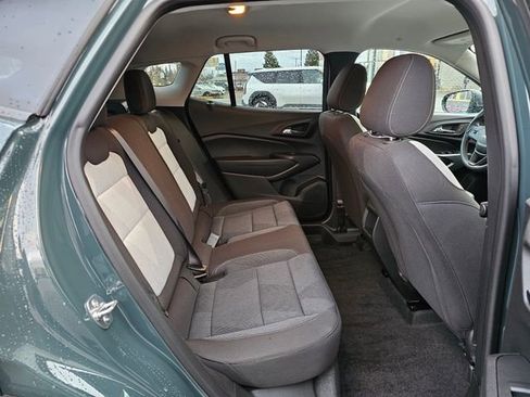 Certified 2025 Chevrolet Trax LS image 13