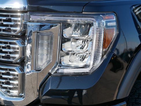 Used 2020 GMC Sierra 3500 Denali w/ Denali Ultimate Package image 16