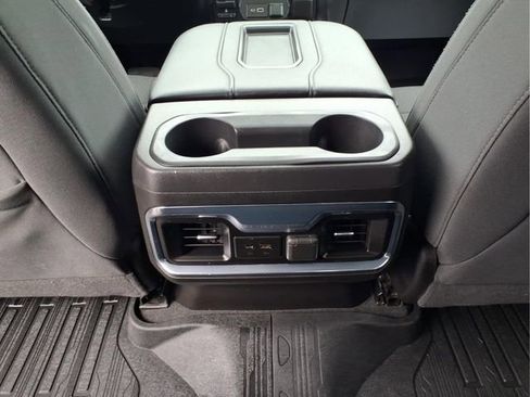 Used 2021 GMC Sierra 1500 Elevation w/ Preferred Package image 16