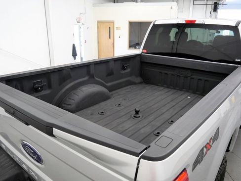 Used 2017 Ford F250 XLT w/ XLT Value Package AWD/4WD image 40