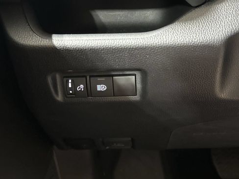 Used 2024 Toyota RAV4 XLE FWD image 18