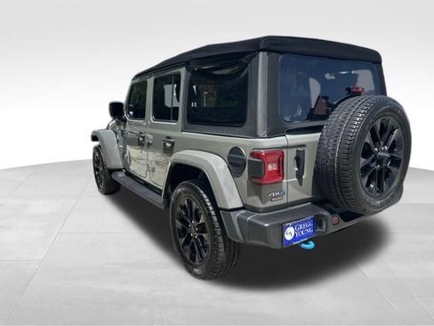 Used 2023 Jeep Wrangler Unlimited Sahara w/ Cold Weather Group AWD/4WD image 4