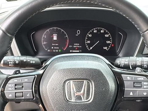 Used 2024 Honda Pilot EX-L image 11