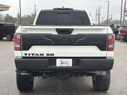 Used 2023 Nissan Titan PRO-4X w/ Pro-4x Convenience Package AWD/4WD image 7