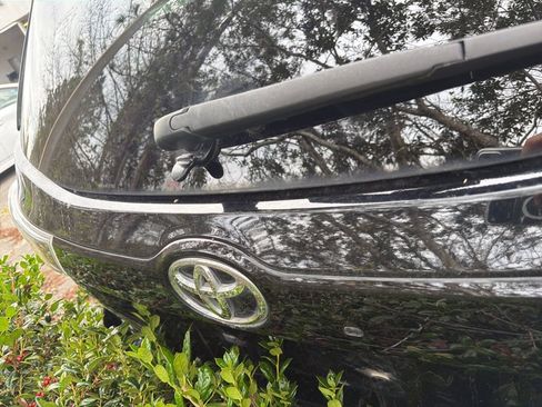 Used 2015 Toyota Highlander XLE image 8