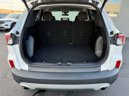 Used 2022 Ford Escape SE w/ Convenience Package FWD image 39