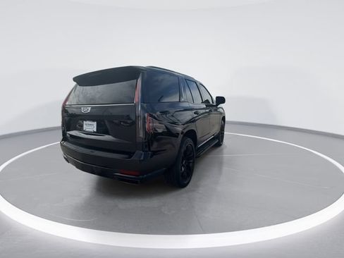 Used 2023 Cadillac Escalade Sport Platinum w/ LPO, ONYX Package AWD/4WD image 8
