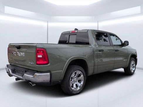Used 2026 RAM 1500 Big Horn AWD/4WD image 3