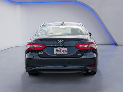 Used 2019 Toyota Camry LE FWD image 8