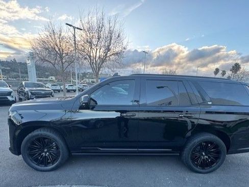 Used 2021 Cadillac Escalade Sport Platinum w/ Heavy-Duty Trailer Package image 5