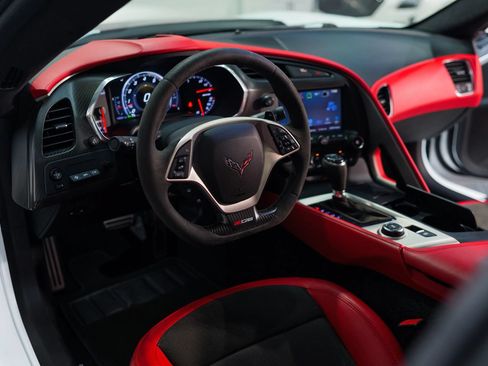 Used 2017 Chevrolet Corvette Z06 RWD image 36