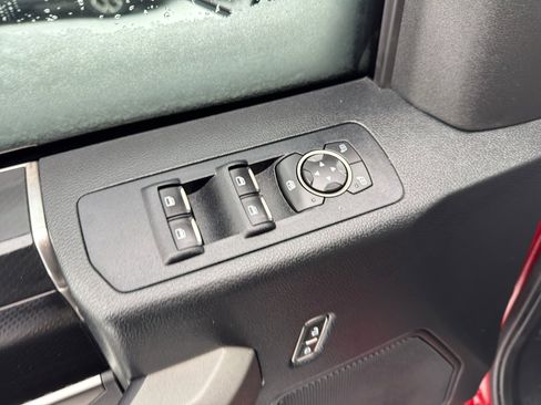 Used 2018 Ford F150 Raptor w/ Equipment Group 801A Mid image 18