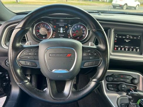 Used 2022 Dodge Challenger GT image 15