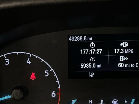 Used 2023 Ford Transit 350 XLT image 18