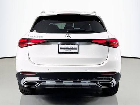 New 2026 Mercedes-Benz GLC 300 image 3
