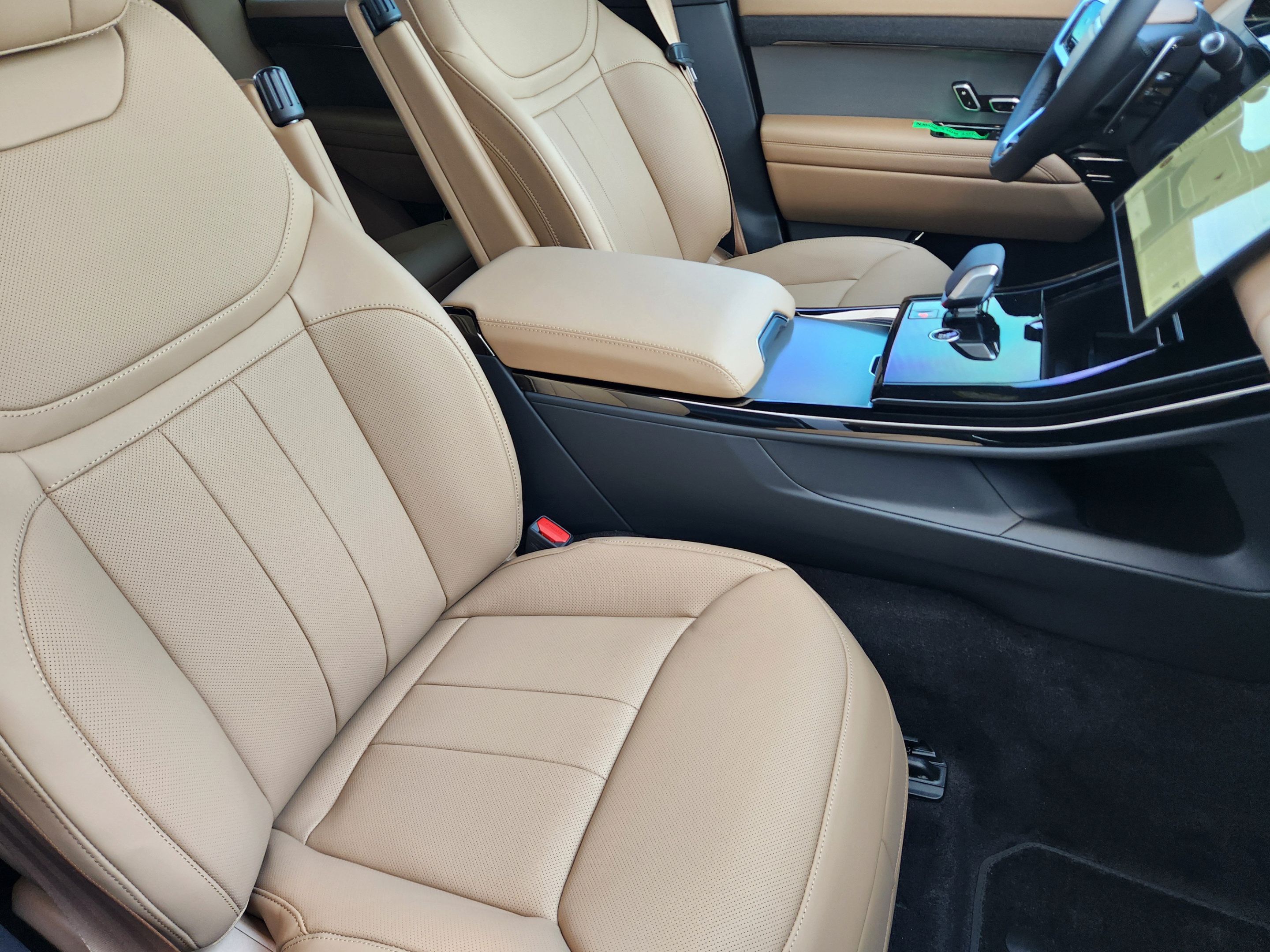 New 2027 Land Rover Range Rover Sport SE AWD/4WD image 9