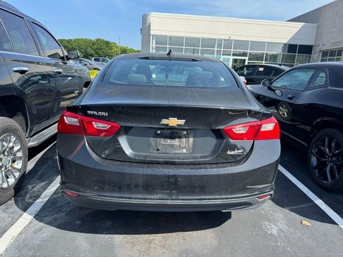 Used 2017 Chevrolet Malibu LS FWD image 3