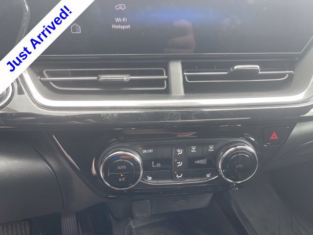 Used 2024 Chevrolet Trax ACTIV w/ Sunroof Package FWD image 15