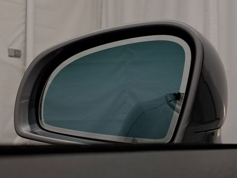 Used 2013 Mercedes-Benz SLK 250 w/ Premium I Pkg image 13