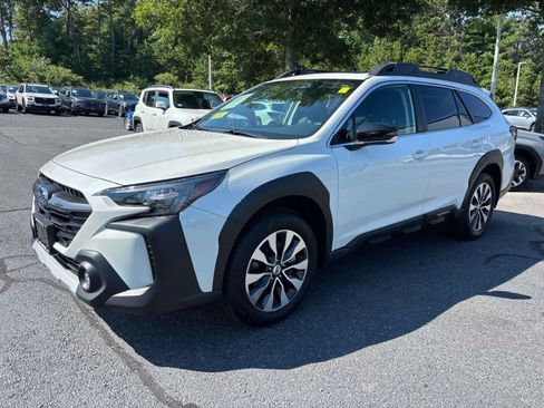 Used 2024 Subaru Outback Limited AWD/4WD image 5