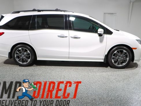 Used 2023 Honda Odyssey Elite image 6