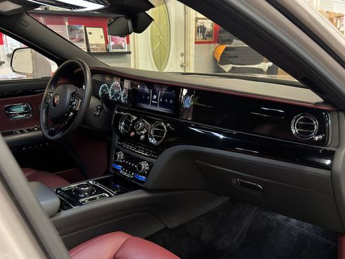 Used 2021 Rolls-Royce Ghost AWD/4WD image 23