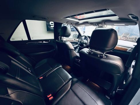 Used 2013 Mercedes-Benz ML 350 4MATIC image 6