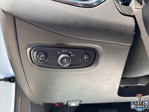 Used 2021 Chevrolet Equinox LT FWD image 59