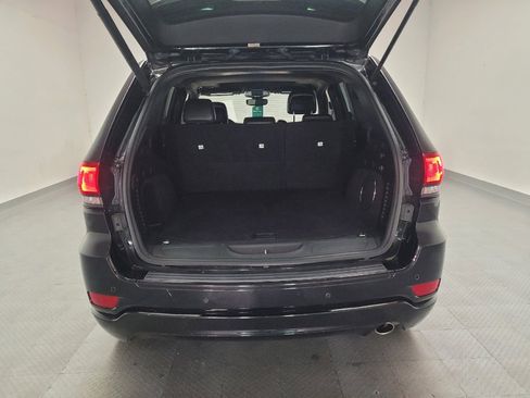 Used 2018 Jeep Grand Cherokee Altitude image 29