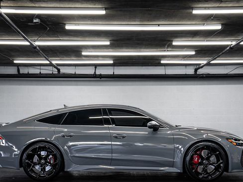 Used 2025 Audi RS 7 Performance w/ Executive Package AWD/4WD image 6