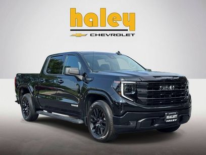 Used 2023 GMC Sierra 1500 Elevation w/ Preferred Package