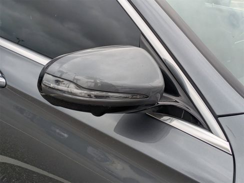 Used 2019 Mercedes-Benz E 300 4MATIC image 10